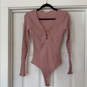 Elegant Mauve Ribbed Bodysuit